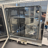 Fisherbrand Basic 100L Gravity Incubator image 1